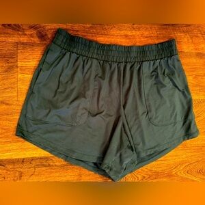 All in motion women’s shorts